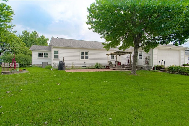328 E 4th St, Lawson, MO 64062 - back of house with a lawn, a patio, and a pergola