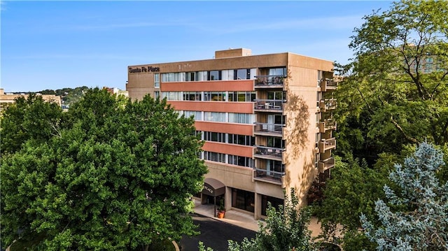 2525 Main St Unit 305, Kansas City, MO 64108 - view of apartment building / complex
