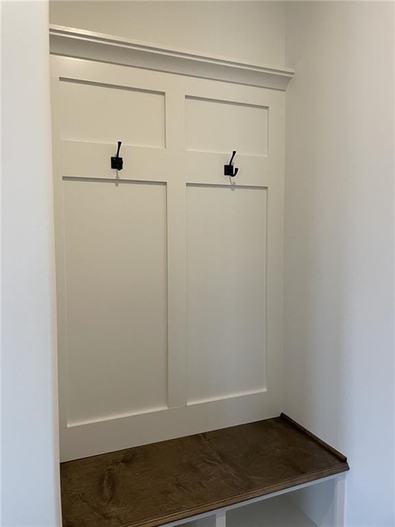 9015 N Colorado Ave, Kansas City, MO 64156 - view of mudroom