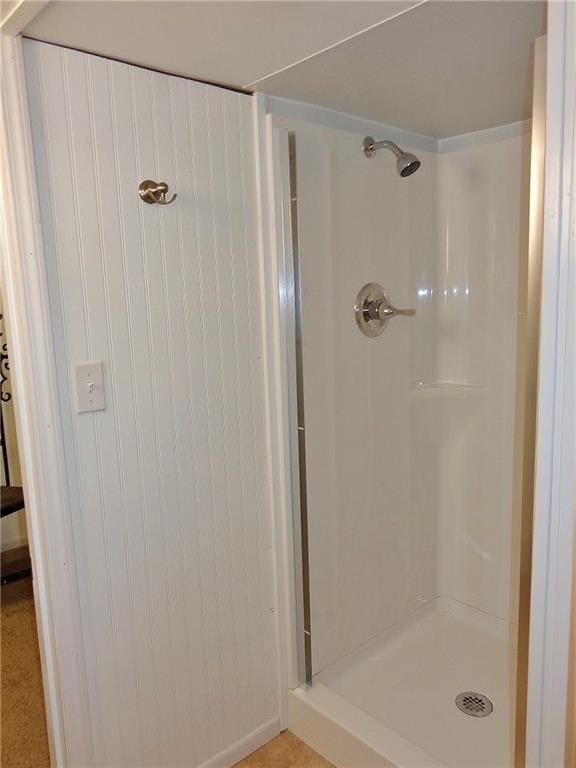1909 S Broadway St, Pittsburg, KS 66762 - bathroom featuring a shower stall