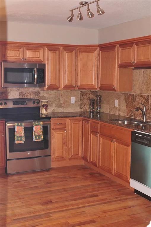 3946-3950 Walnut St, Kansas City, MO 64111 - photo 10