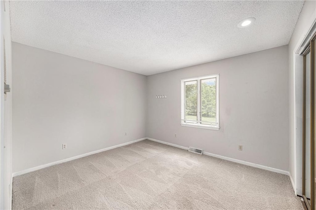 5704 N Indiana Ave, Gladstone, MO 64119 - photo 21