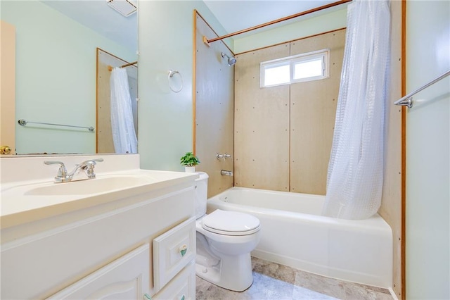 1504 Oak Hill Ave, Lawrence, KS 66044 - full bath with shower / bathtub combination with curtain and vanity