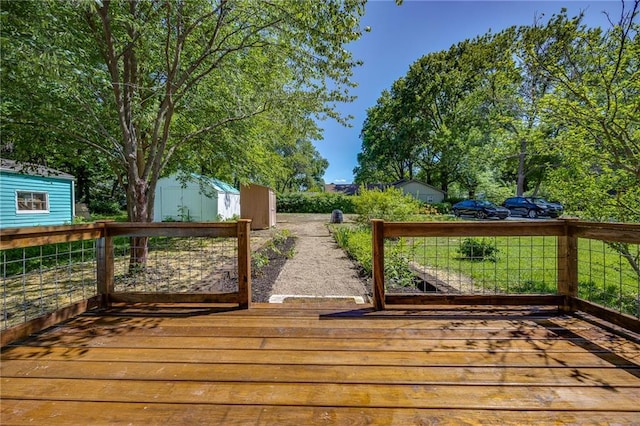 1504 Oak Hill Ave, Lawrence, KS 66044 - wooden terrace featuring a shed