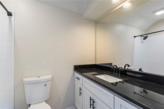 1424 E Meadow Ln, Olathe, KS 66062 - full bath featuring vanity, a shower, and lofted ceiling