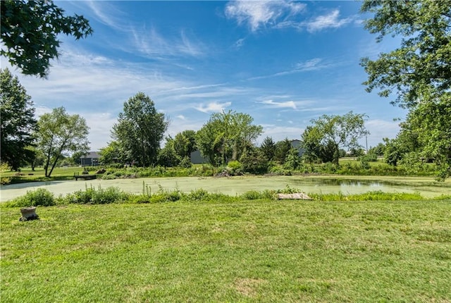 440 41p Rd, Clinton, MO 64735 - view of green lawn featuring a water view