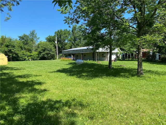 39055 Railroad Ave, Osawatomie, KS 66064 - view of green lawn