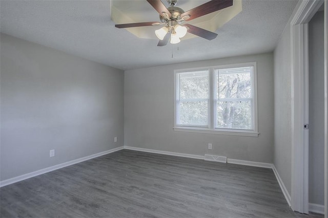 8413 Sterling Ave, Raytown, MO 64138 - photo 3