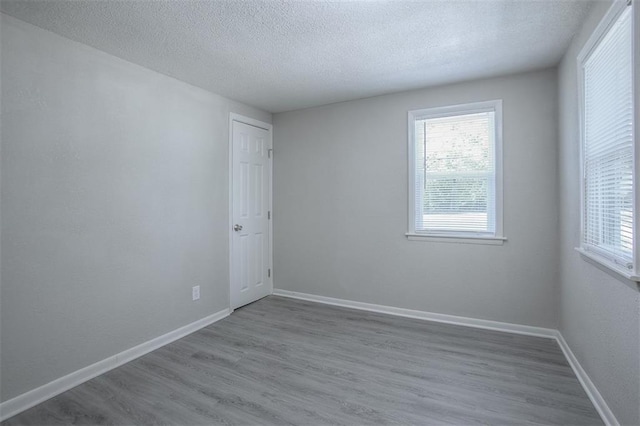 8413 Sterling Ave, Raytown, MO 64138 - photo 9
