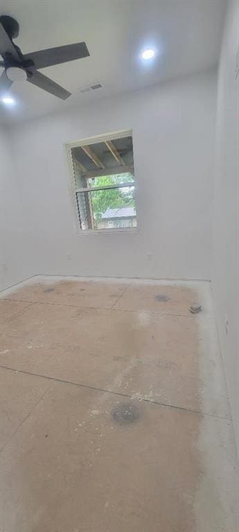 104 Lakeshore Dr, Kimberling City, MO 65686 - empty room featuring a ceiling fan and recessed lighting
