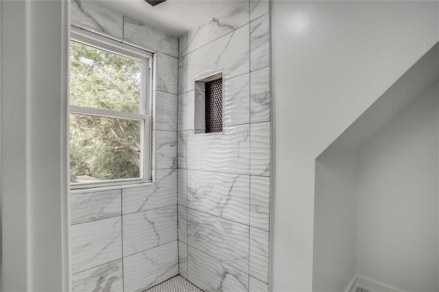 1975 Parallel Pkwy, Kansas City, KS 66104 - full bath with a tile shower