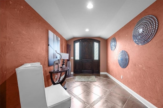 7103 E 159th St, Belton, MO 64012 - foyer with vaulted ceiling and recessed lighting