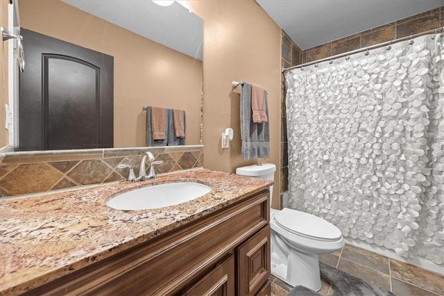 7103 E 159th St, Belton, MO 64012 - bathroom featuring vanity and a shower with shower curtain