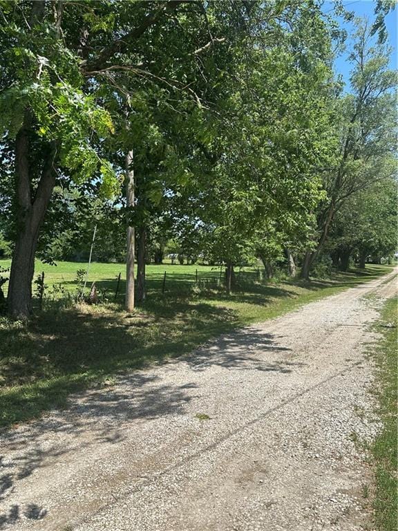 317 Chrissenger St, Burlington Junction, MO 64428 - view of dirt / gravel road