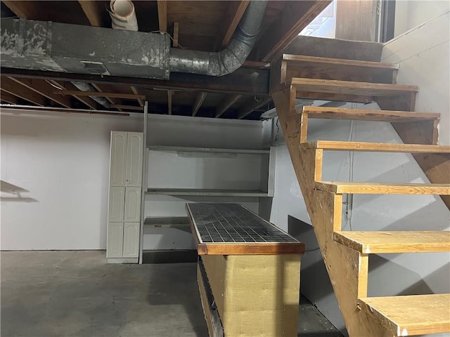 1423 Hickory St, Atchison, KS 66002 - view of below grade area