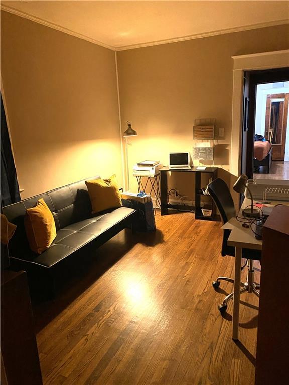 4020 Campbell St, Kansas City, MO 64110 - office space with wood finished floors and crown molding