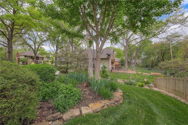 9015 Outlook Dr, Overland Park, KS 66207 - view of yard
