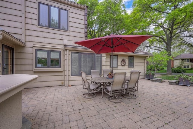 9015 Outlook Dr, Overland Park, KS 66207 - view of patio / terrace with outdoor dining space