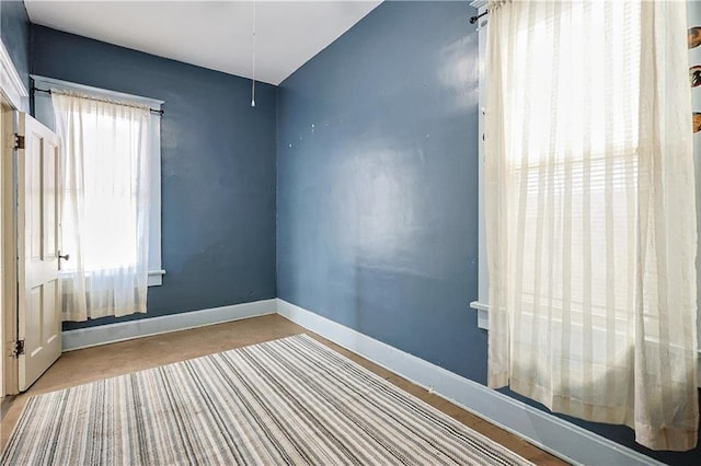 2627 Renick St, Saint Joseph, MO 64507 - unfurnished room featuring baseboards
