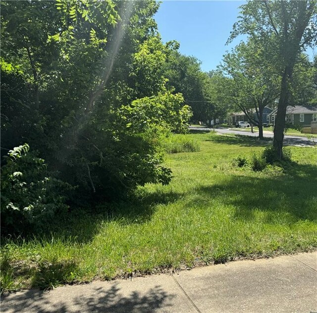 2327 Woodland Ave, Kansas City, MO 64108 - photo 1
