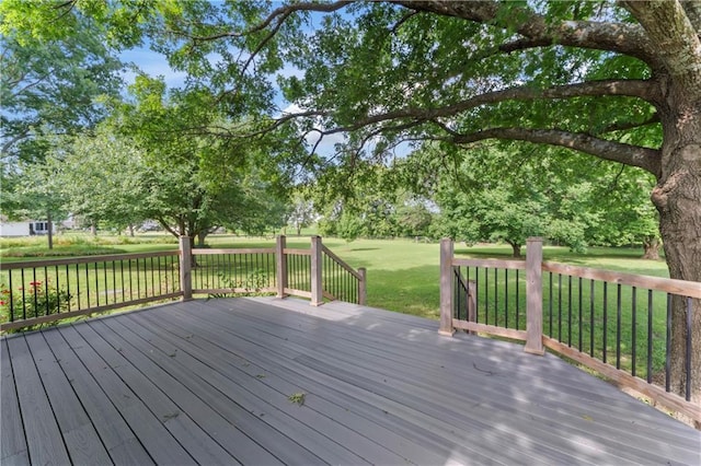 32204 Apple Hill Dr, Paola, KS 66071 - deck featuring a lawn