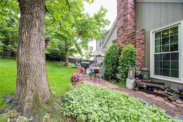 8404 Rosehill Rd, Lenexa, KS 66215 - view of yard