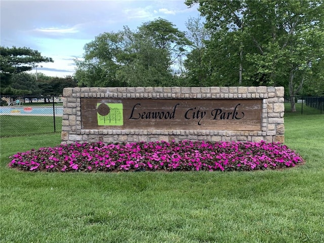 9440 Manor Rd, Leawood, KS 66206 - photo 48