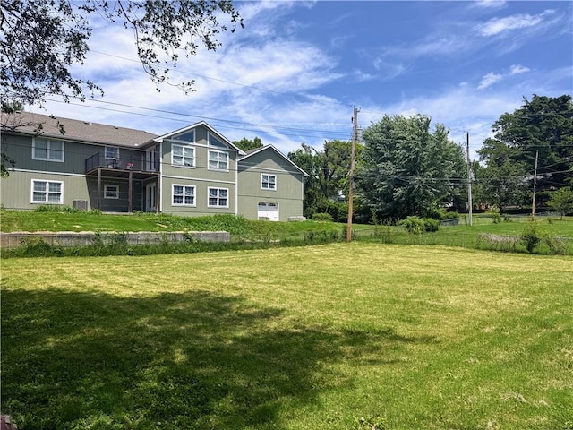 106 Northview Dr, Excelsior Springs, MO 64024 - view of green lawn