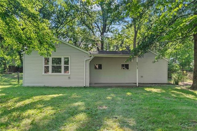 5513 Hardy Ave, Raytown, MO 64133 - rear view of house