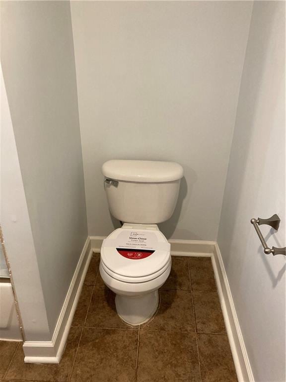7909 Appleton Ave, Raytown, MO 64138 - bathroom featuring tile patterned flooring