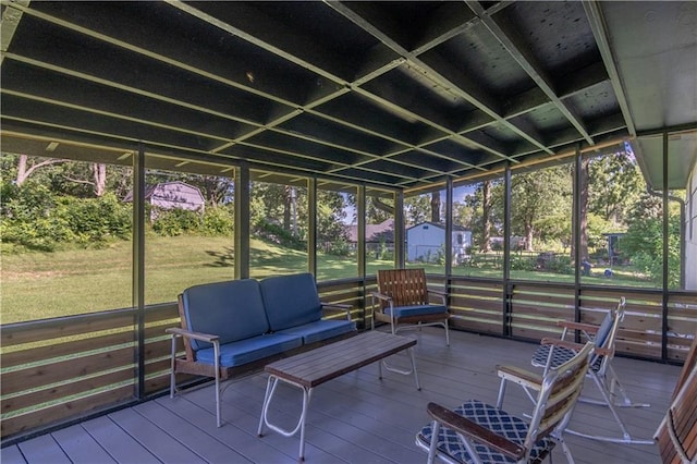 2031 N 75th St, Kansas City, KS 66109 - sunroom with an outdoor hangout area