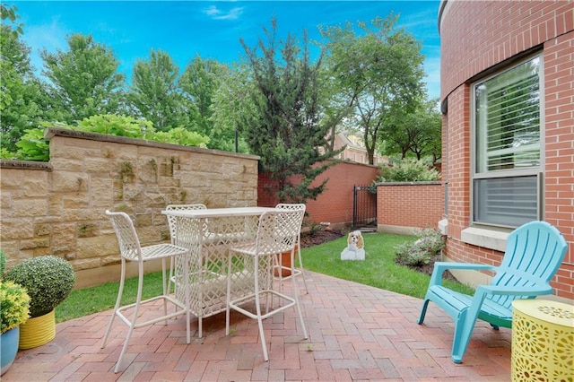 4900 Central St Unit 104, Kansas City, MO 64112 - view of patio