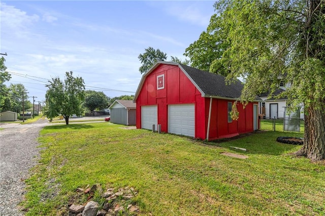 306 W 4th St, Cameron, MO 64429 - view of barn