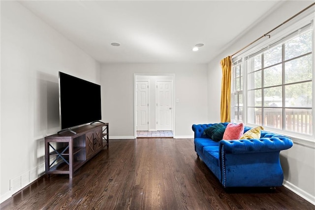 331 E 100th Ter, Kansas City, MO 64114 - sitting room featuring dark wood-type flooring and recessed lighting