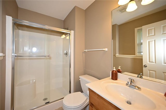 19617 Harbor Dr, Smithville, MO 64089 - bathroom featuring a shower stall and vanity