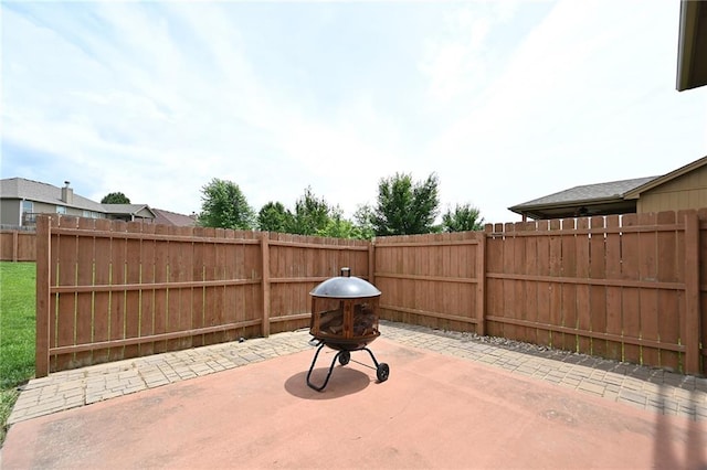 19617 Harbor Dr, Smithville, MO 64089 - fenced backyard featuring a patio