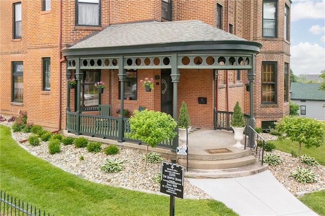1328 Francis St, Saint Joseph, MO 64501 - photo 4