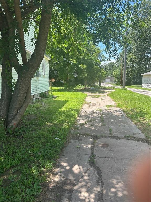 209 S Prairie, Yates Center, KS 66783 - view of street