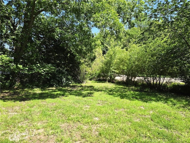 405 W Sugar Lake Dr, Mound City, KS 66056 - photo 5