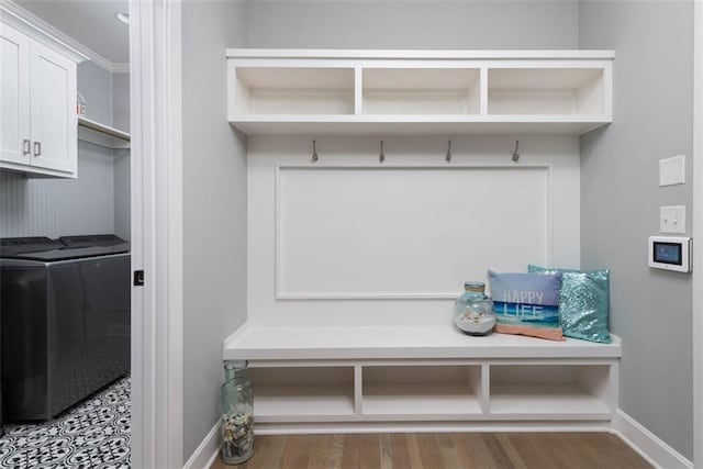 14423 N 145th St, Basehor, KS 66007 - mudroom with independent washer and dryer and wood finished floors