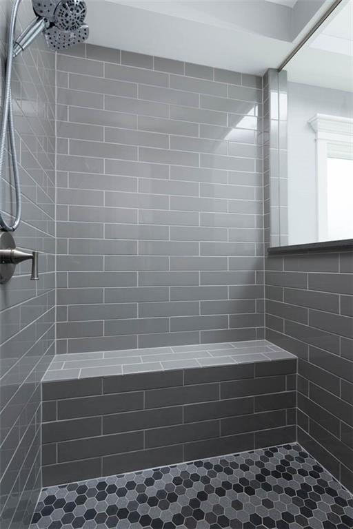 14423 N 145th St, Basehor, KS 66007 - full bathroom featuring tiled shower and tile patterned flooring