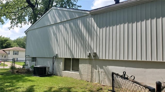 847 N Aztec Dr, Independence, MO 64056 - photo 14