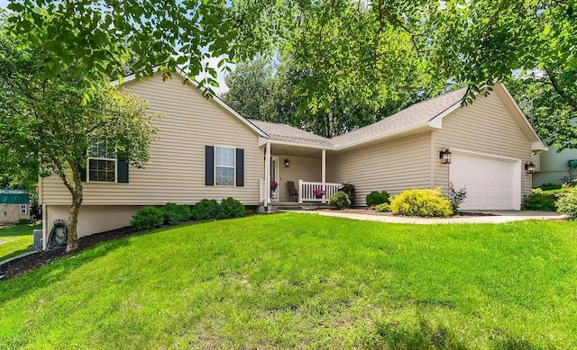 1702 Aspen Ln, Excelsior Springs, MO 64024 - ranch-style house with covered porch, an attached garage, and a front yard