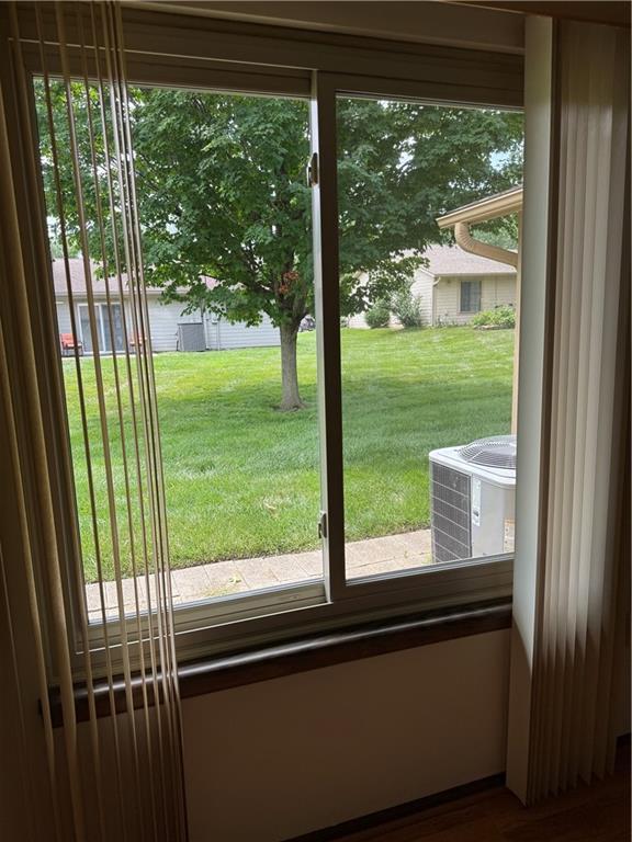 1323 W Johns Blvd, Raymore, MO 64083 - photo 18