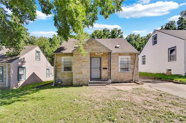 3821 E 53rd Ter, Kansas City, MO 64130 - photo 1