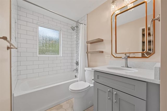 8815 W 81st St, Overland Park, KS 66204 - bathroom featuring vanity and shower / tub combo with curtain