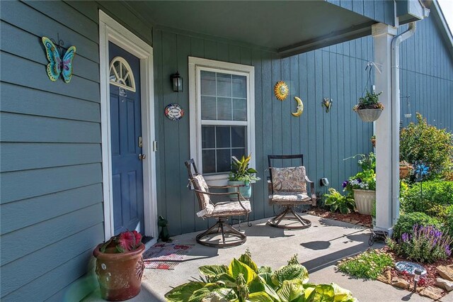 2335 Surrey Dr, Lawrence, KS 66046 - photo 4