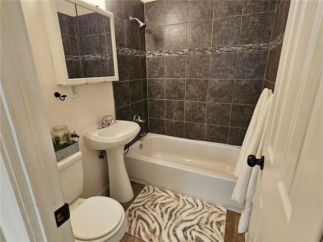 1615 N High St, Independence, MO 64050 - full bathroom with toilet and shower / bathtub combination