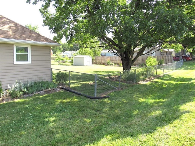 502 N Jefferson St, Spring Hill, KS 66083 - fenced backyard with a storage shed