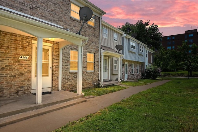 6208 E 129th St, Grandview, MO 64030 - photo 1